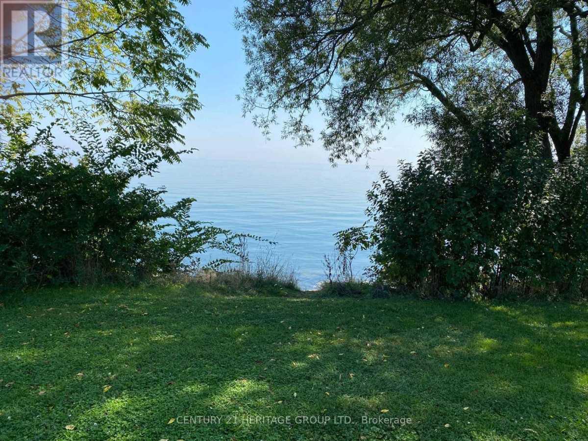 Toronto M8V3H4 | 2 Bed 2 Bath | $3,350 Toronto M8V3H4 | 2 Bed 2 Bath | $3,350