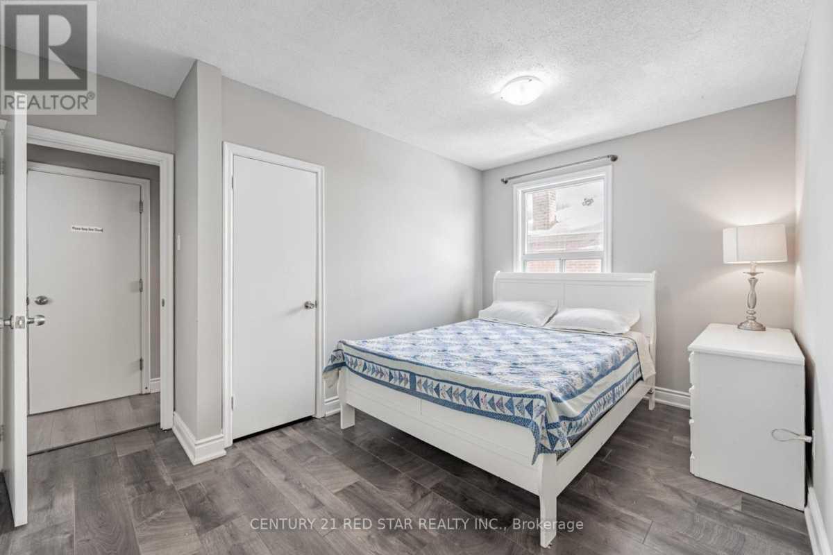 Toronto M9W2M3 | 3 Bed 2 Bath | $3,500
