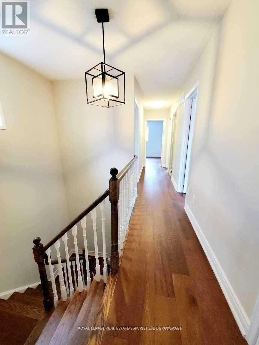 LEESIDE CR Mississauga | 4 Bed 3 Bath | $3,850