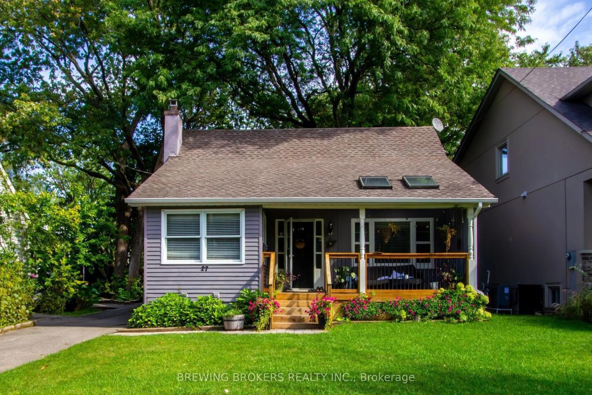 27 Pine Avenue S Mississauga | 3 Bed 1 Bath | $2,999