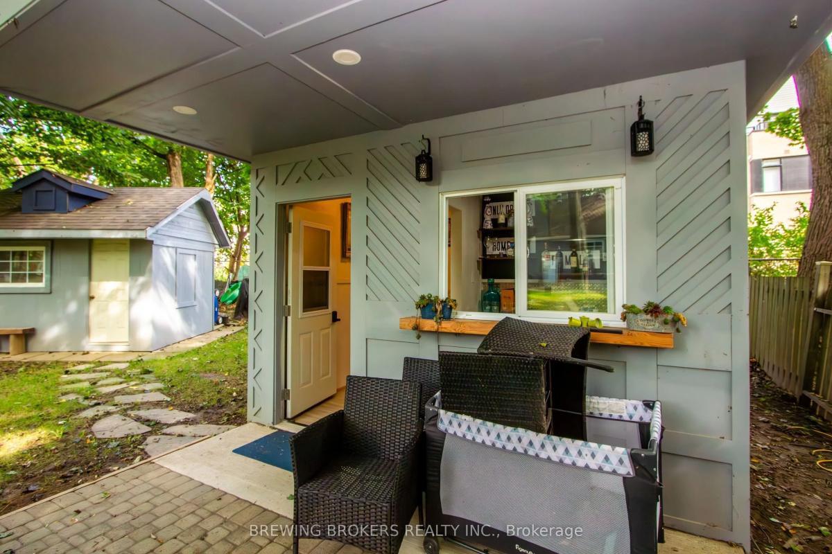 27 Pine Avenue S Mississauga | 3 Bed 1 Bath | $2,999