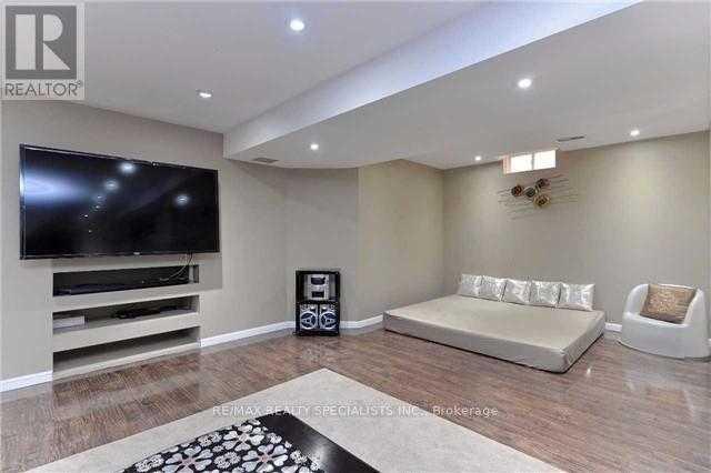 3324 RAINDANCE CRESCENT Mississauga | 3 Bed 4 Bath | $3,800