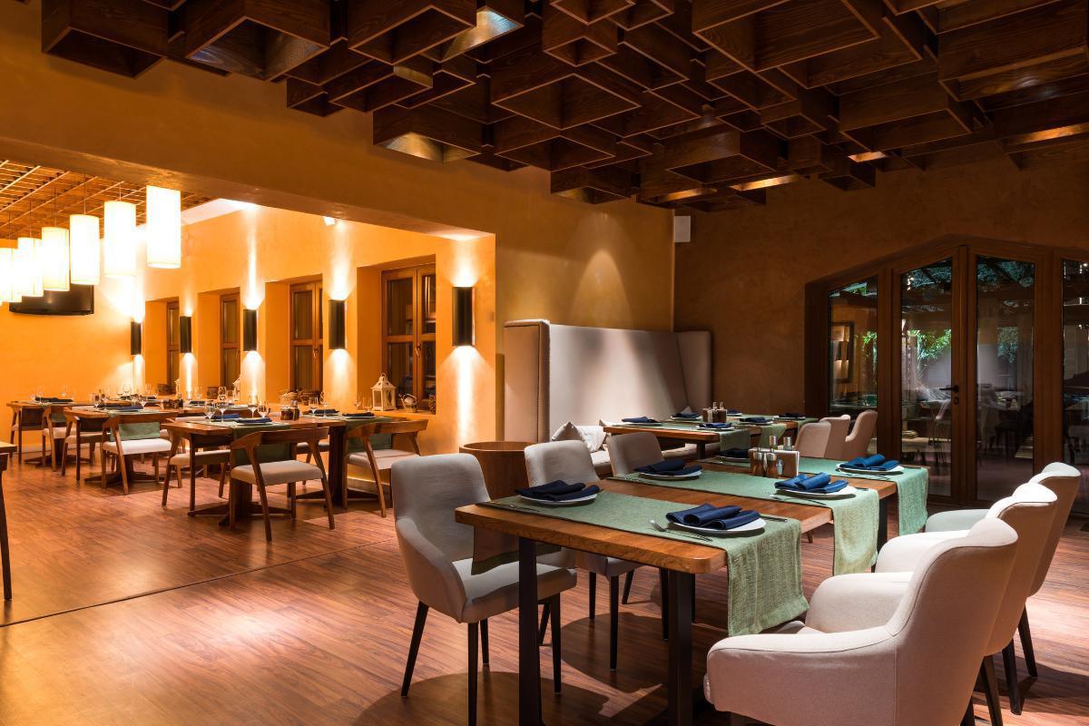 Servizi di ristorazione | Catering services Servizi di ristorazione | Catering services