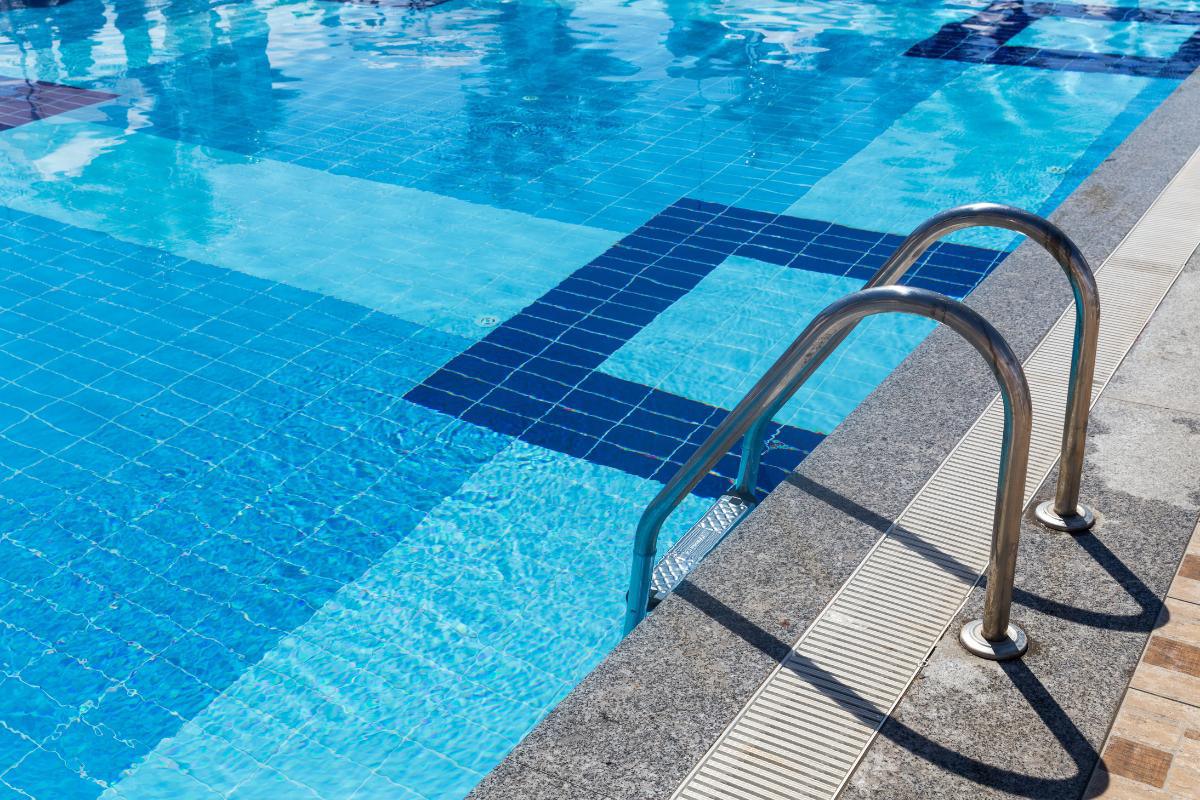 Piscine e servizi benessere | Swimming pools and wellness services