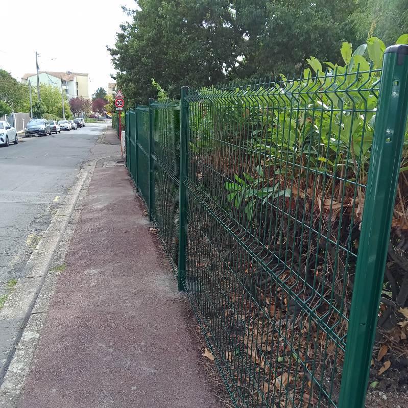 Résidence à Villenave-d’Ornon – Installation de clôtures LIPPI vertes
