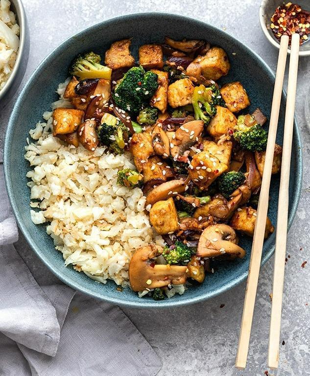 Stir-fry de Tofu con Vegetales
