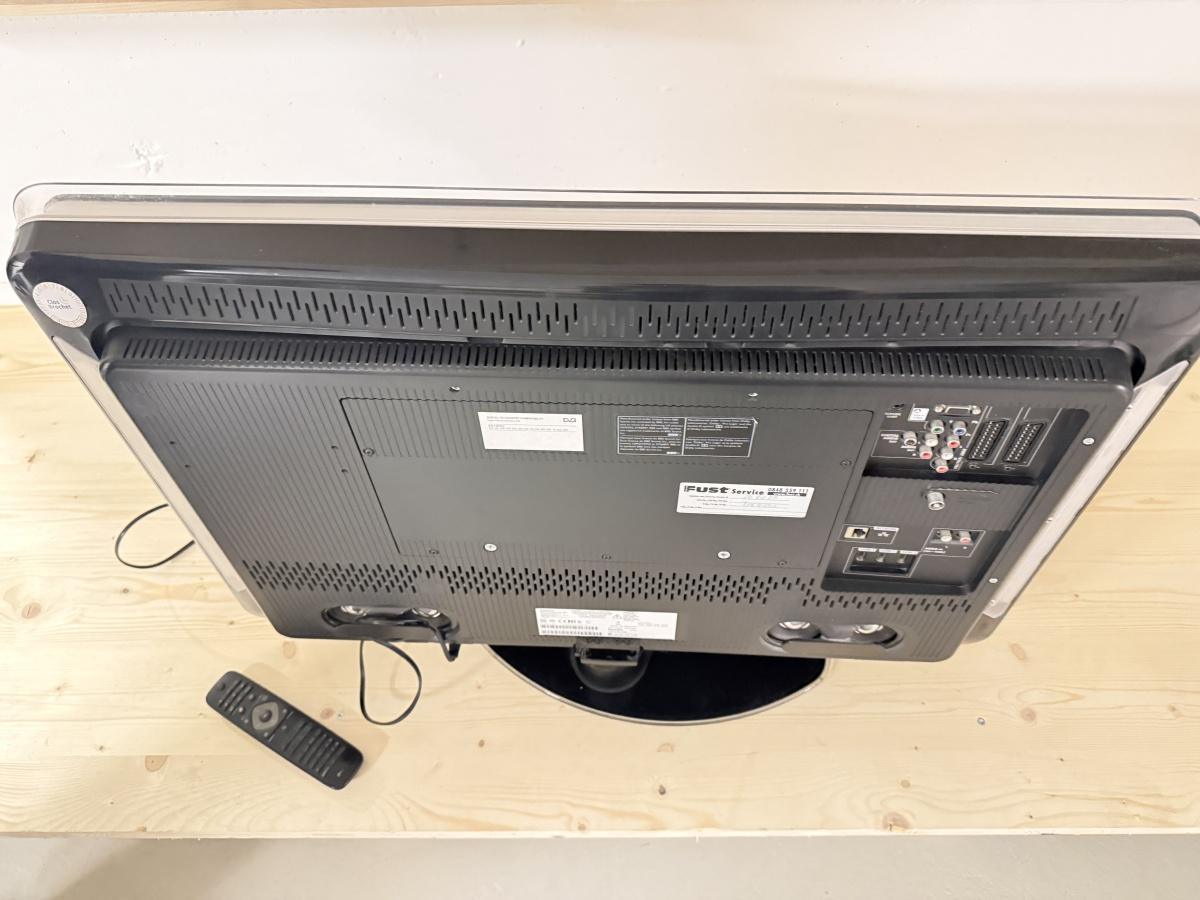 Télévision Philips 32 pouces noire