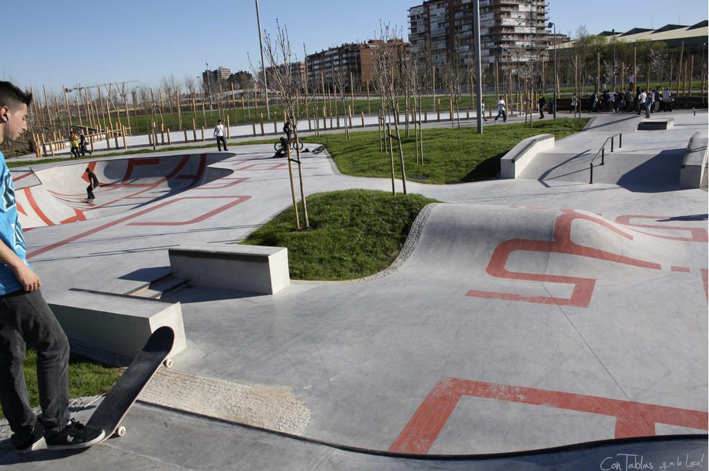 Skatepark de Legazpi (Madrid Río) Skatepark de Legazpi (Madrid Río)