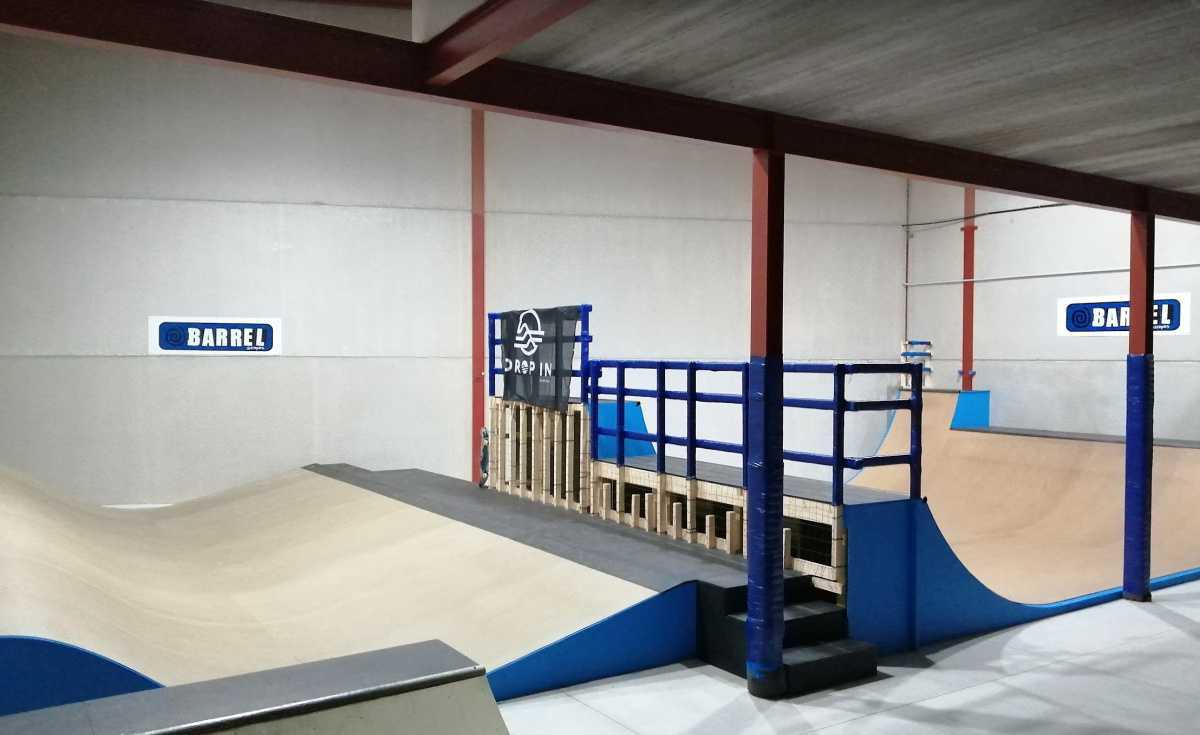 Barrel Surf & Skatepark