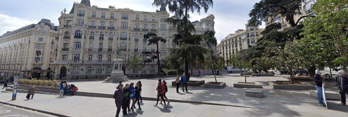 Plaza de Las Cortes