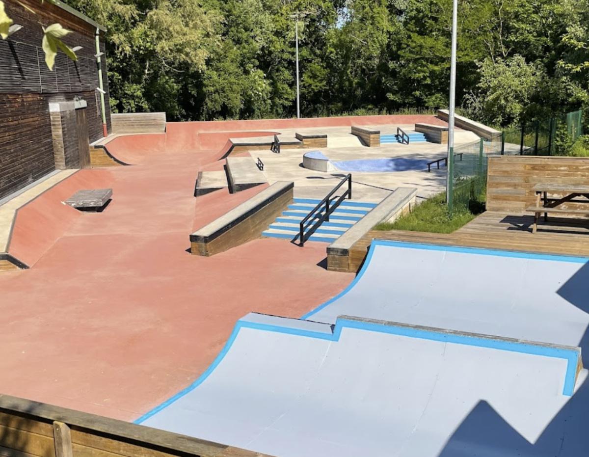 Skatepark de Villiers-sur-Orge Skatepark de Villiers-sur-Orge