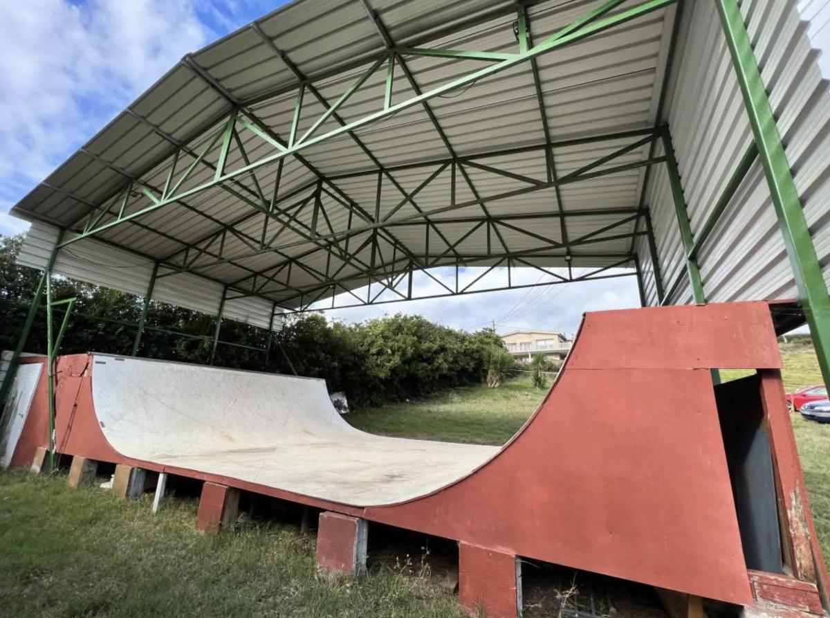 9 Skateparks con sombra para visitar este 2025 por España (y un extra en Francia) ☀️🌳 9 Skateparks con sombra para visitar este 2025 por España (y un extra en Francia) ☀️🌳