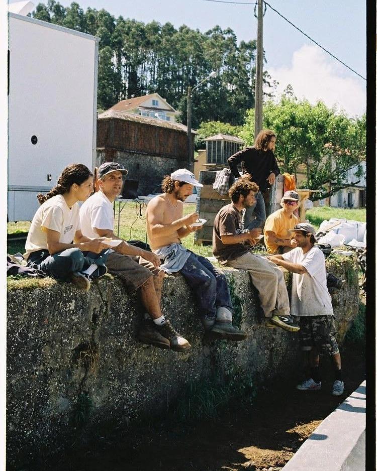 Casa Gypsy: surf, skate y vida rural en un rincón único de Galicia Casa Gypsy: surf, skate y vida rural en un rincón único de Galicia