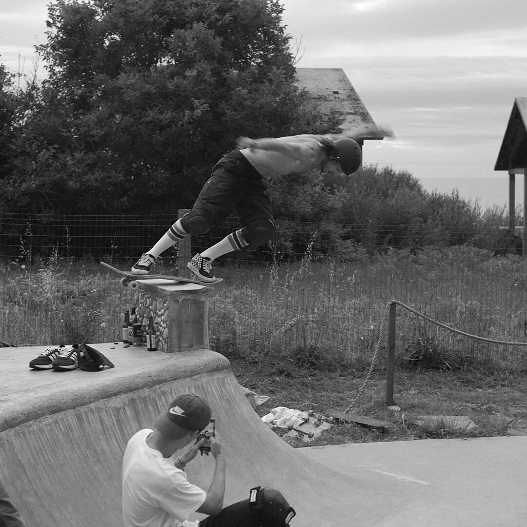 Casa Gypsy: surf, skate y vida rural en un rincón único de Galicia Casa Gypsy: surf, skate y vida rural en un rincón único de Galicia