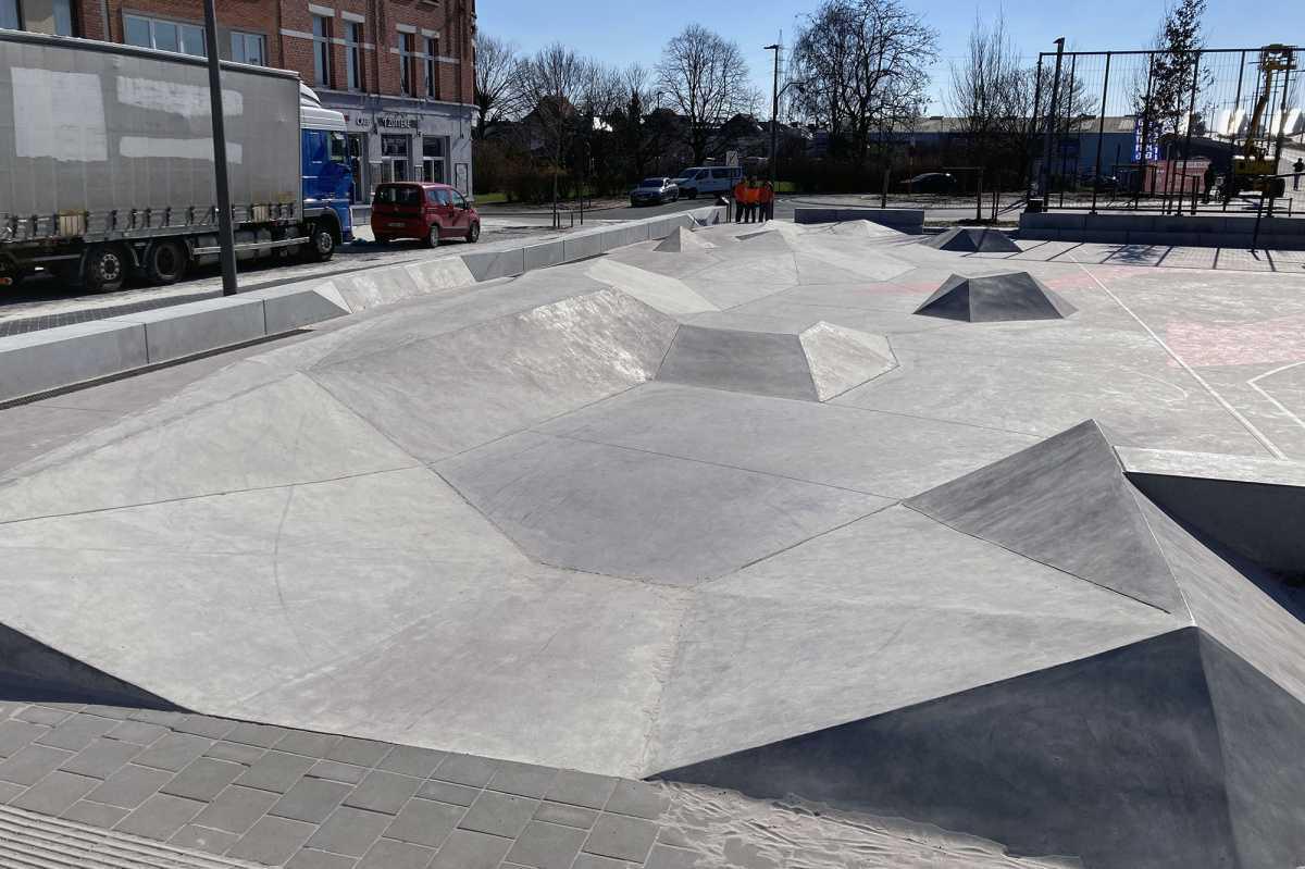 M2 Skateparks: De Alicante a Europa haciendo skateparks
