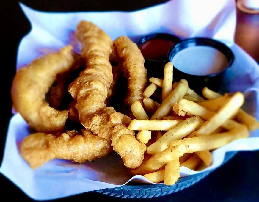 5 star Google review of Blue Ox Tavern by Mo.