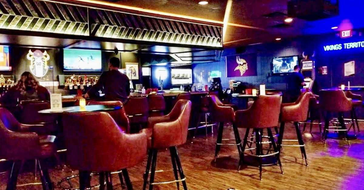 5 star Yelp review of Blue Ox Tavern by Matthew L.