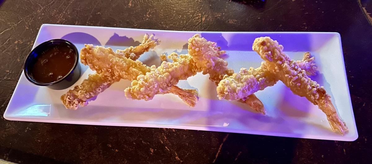 - 4 star Yelp review of Blue Ox Tavern (Updated) by Dennis T.