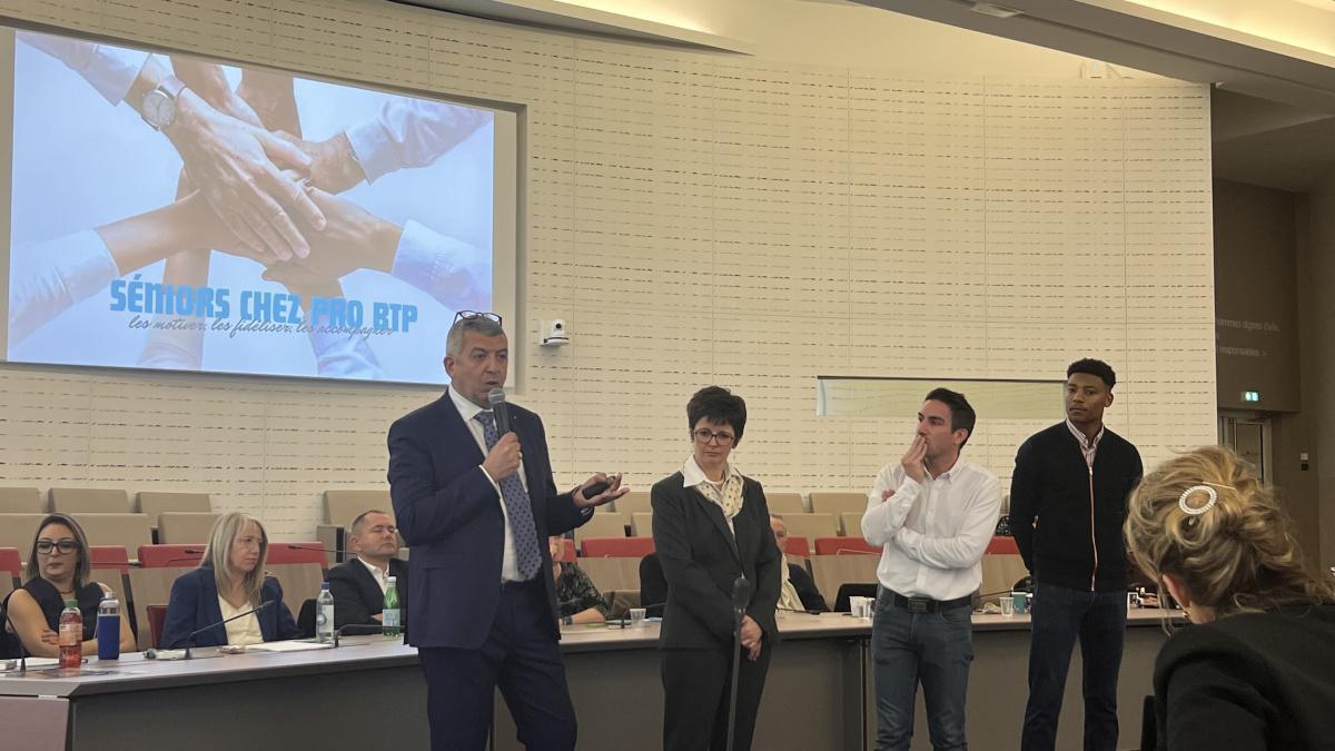 Soutenance de mémoires des étudiants du Master Négociations et relations sociales de Paris Dauphine Soutenance de mémoires des étudiants du Master Négociations et relations sociales de Paris Dauphine