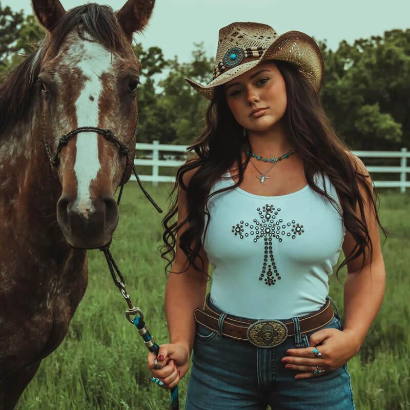 LAILA NOELLE - COUNTRY CLUB STAGE LAILA NOELLE - COUNTRY CLUB STAGE