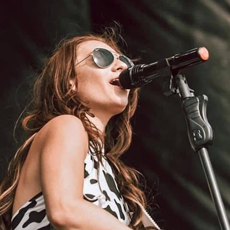 BRIANNA HELBLING - COUNTRY CLUB STAGE