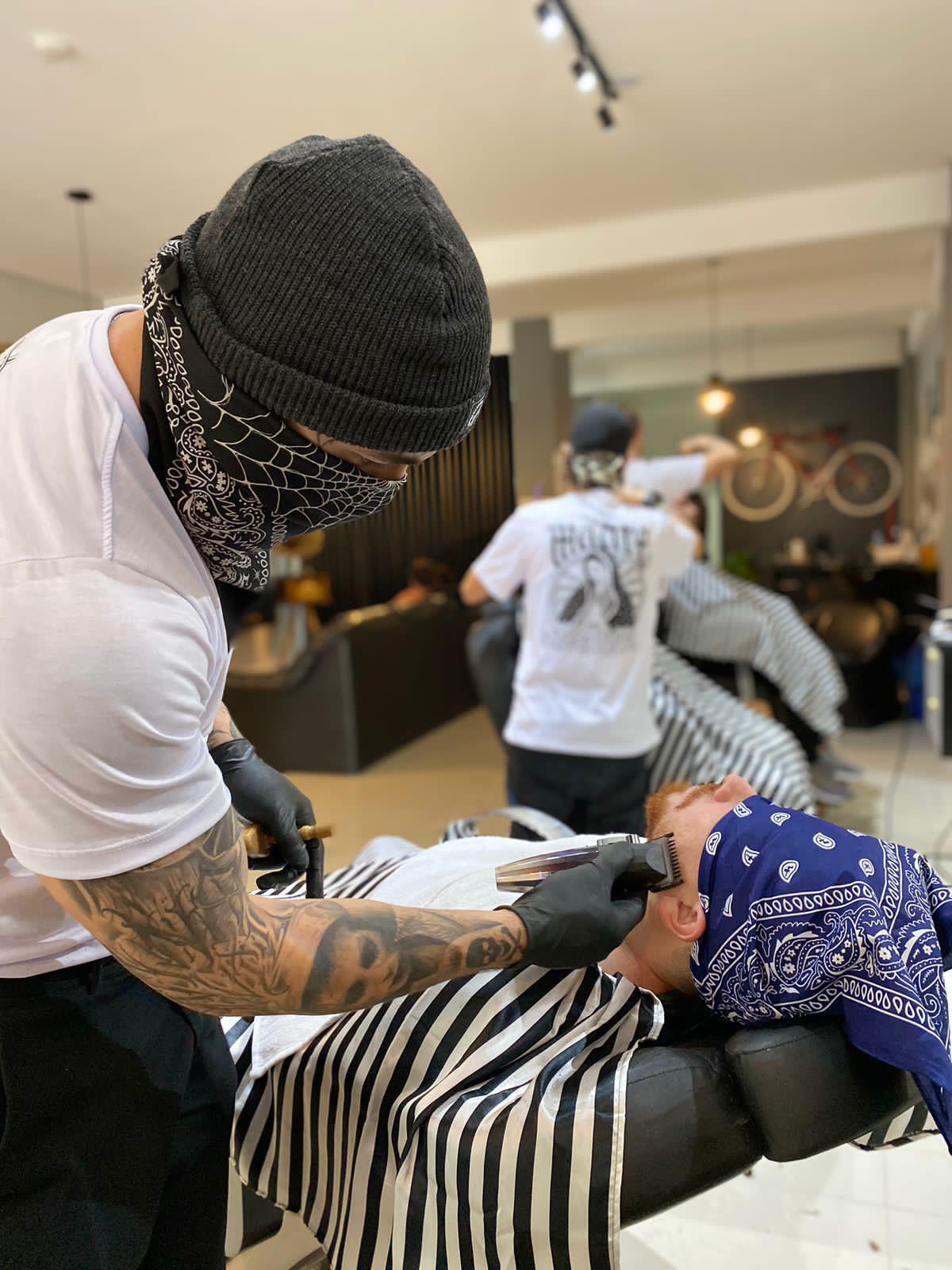 La Madre Barber Shop La Madre Barber Shop