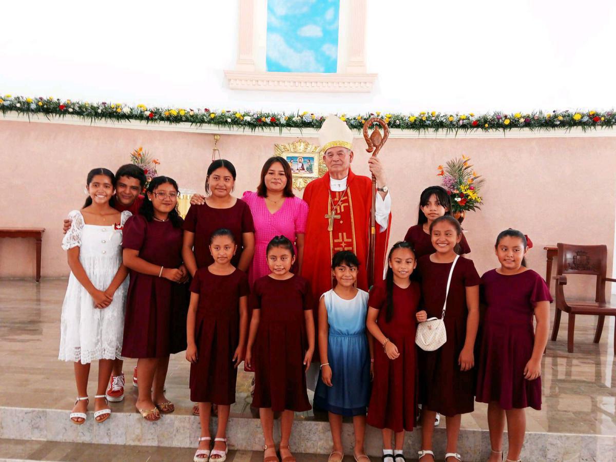 Confirmaciones de los jóvenes de la Parroquia de Nuestra Señora del Carmen, en Cancún.