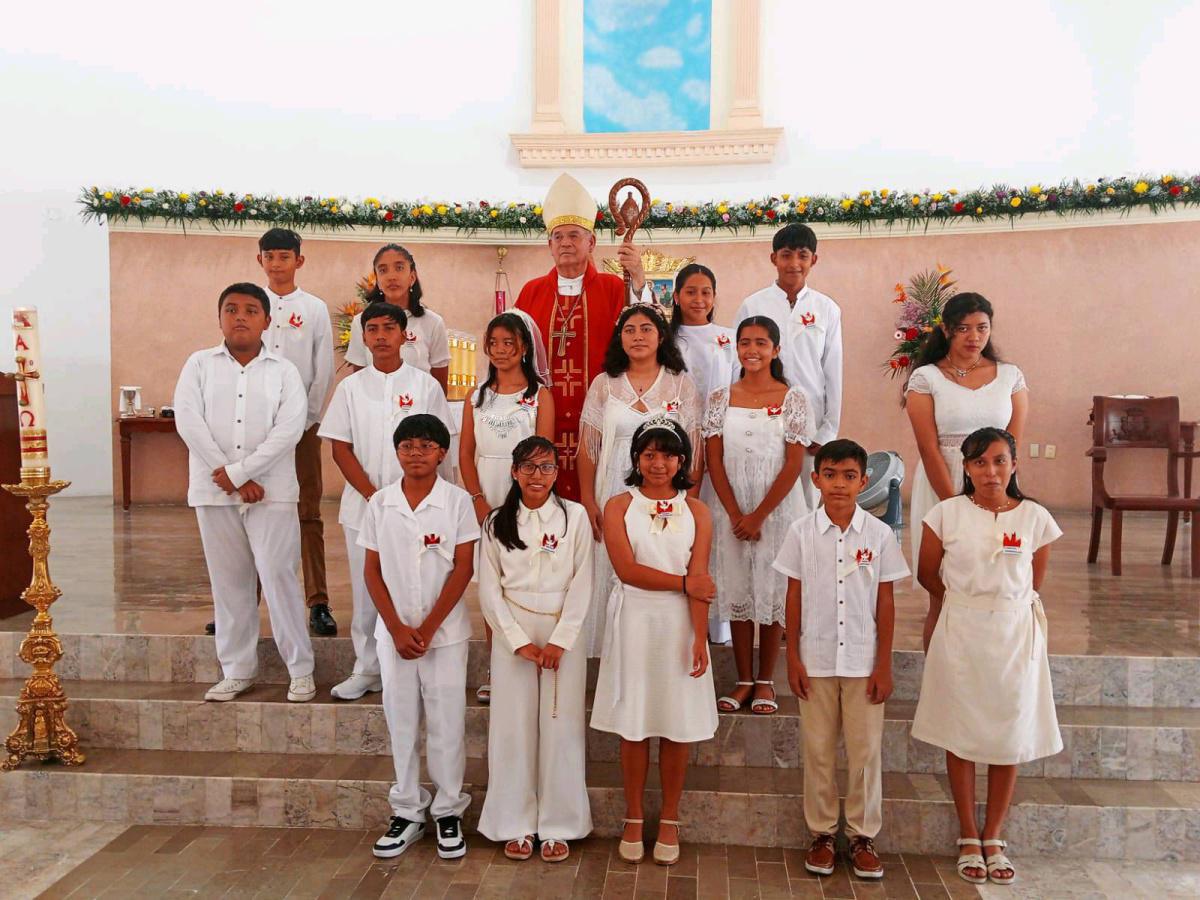 Confirmaciones de los jóvenes de la Parroquia de Nuestra Señora del Carmen, en Cancún.