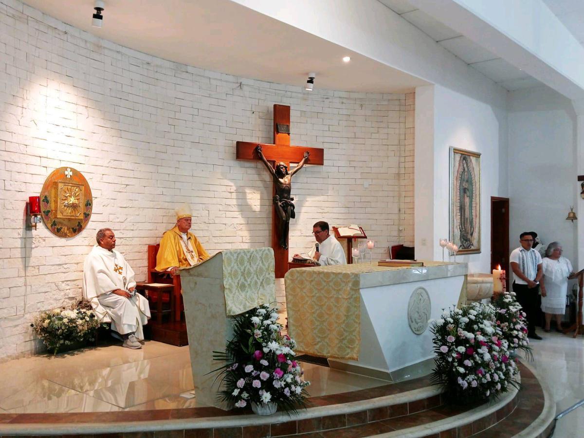 San Pío de Pietrelchina en la Zona Continental de Isla Mujeres.