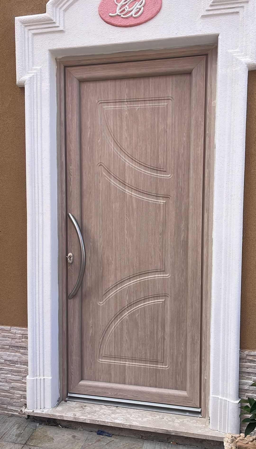 Eleganza, Resistenza e Comfort: I Portoncini in PVC e i Pannelli Pantografati Eleganza, Resistenza e Comfort: I Portoncini in PVC e i Pannelli Pantografati