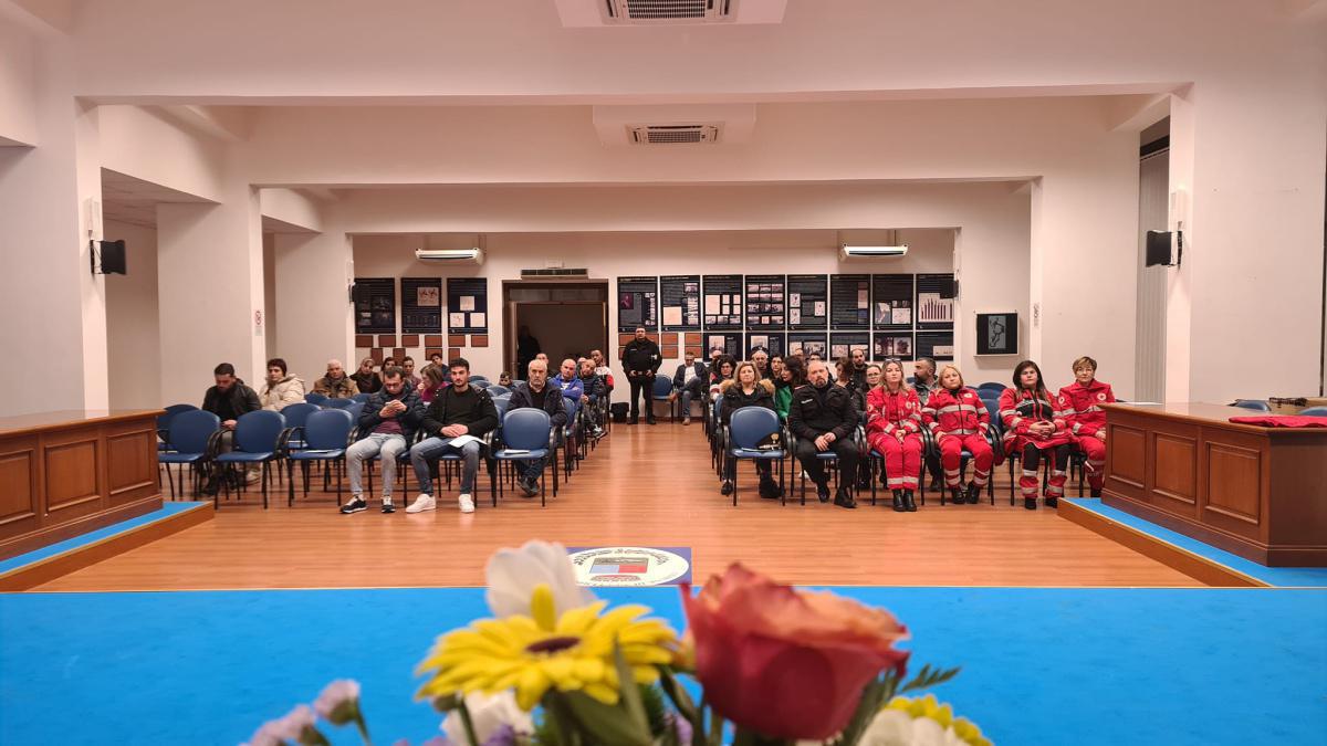 IV Assemblea dei Soci AVIS Comunale San Ferdinando OdV - Associazione Volontari Italiani Sangue  IV Assemblea dei Soci AVIS Comunale San Ferdinando OdV - Associazione Volontari Italiani Sangue