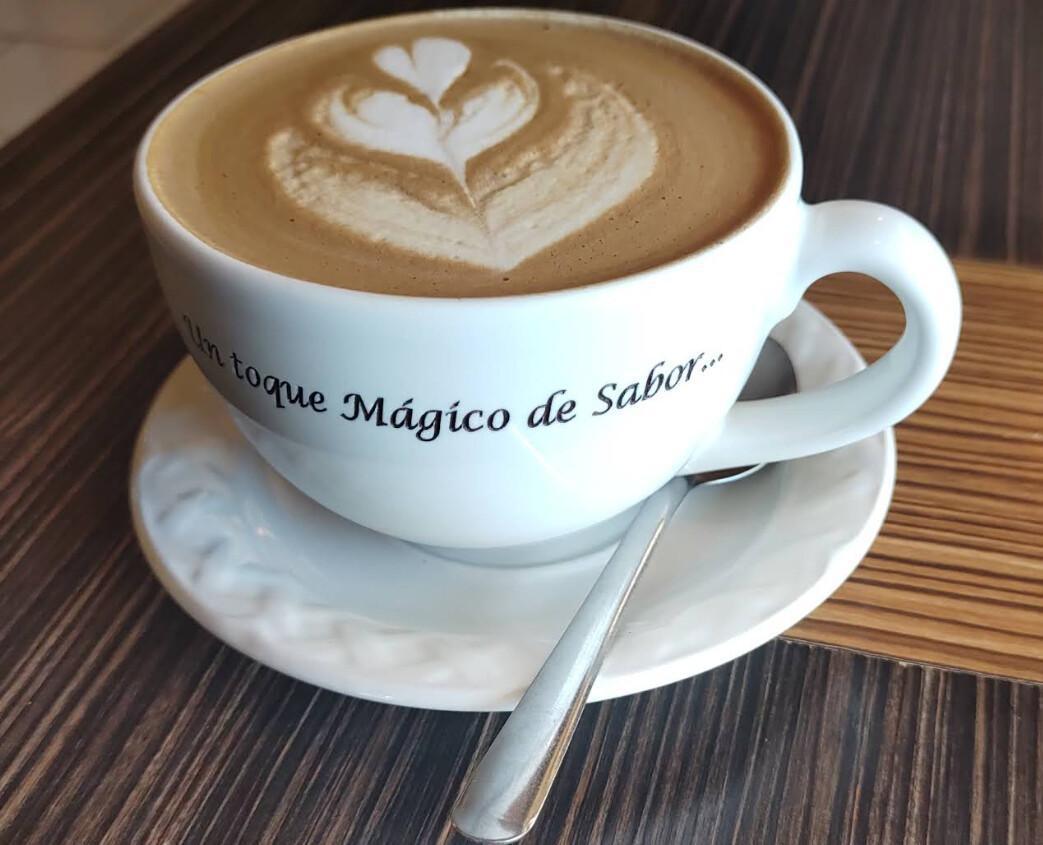 Mi Encanto Café Corredor Comercial