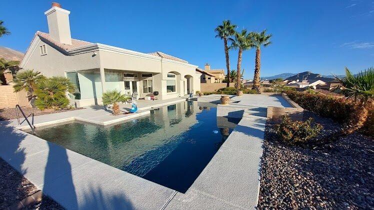 Pool Maintenance and Cleaning Services