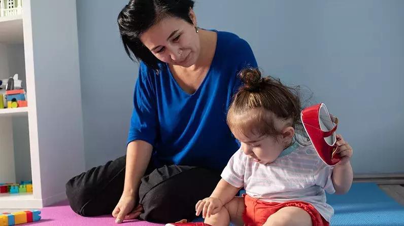 Protection de l’enfance : généralisation de l’attestation d’honorabilité sur tout le territoire pour garantir que les professionnels ou bénévoles auprès des enfants n’aient aucun antécédent judiciaire