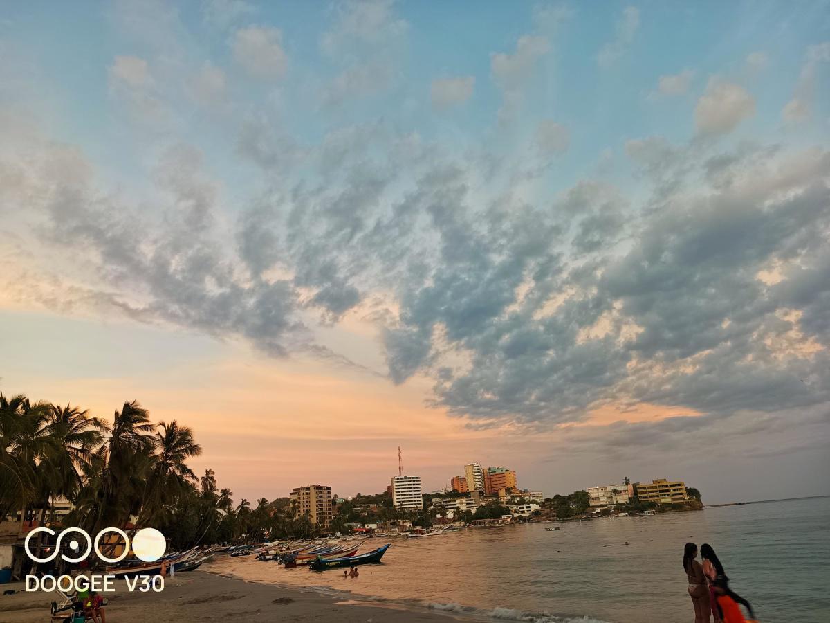 Bahía de Pampatar, atardecer.