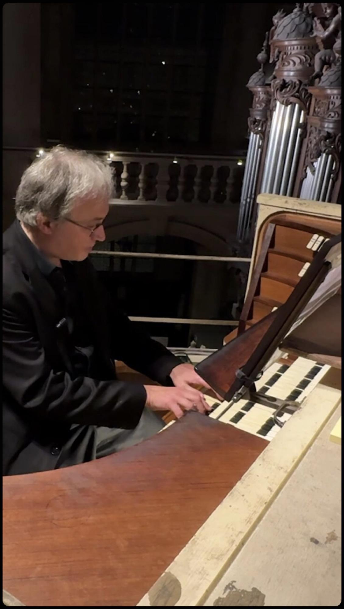 عودة أعظم أورغن في فرنسا: كاتدرائية نوتردام تستعيد صوتها التاريخي عودة أعظم أورغن في فرنسا: كاتدرائية نوتردام تستعيد صوتها التاريخي