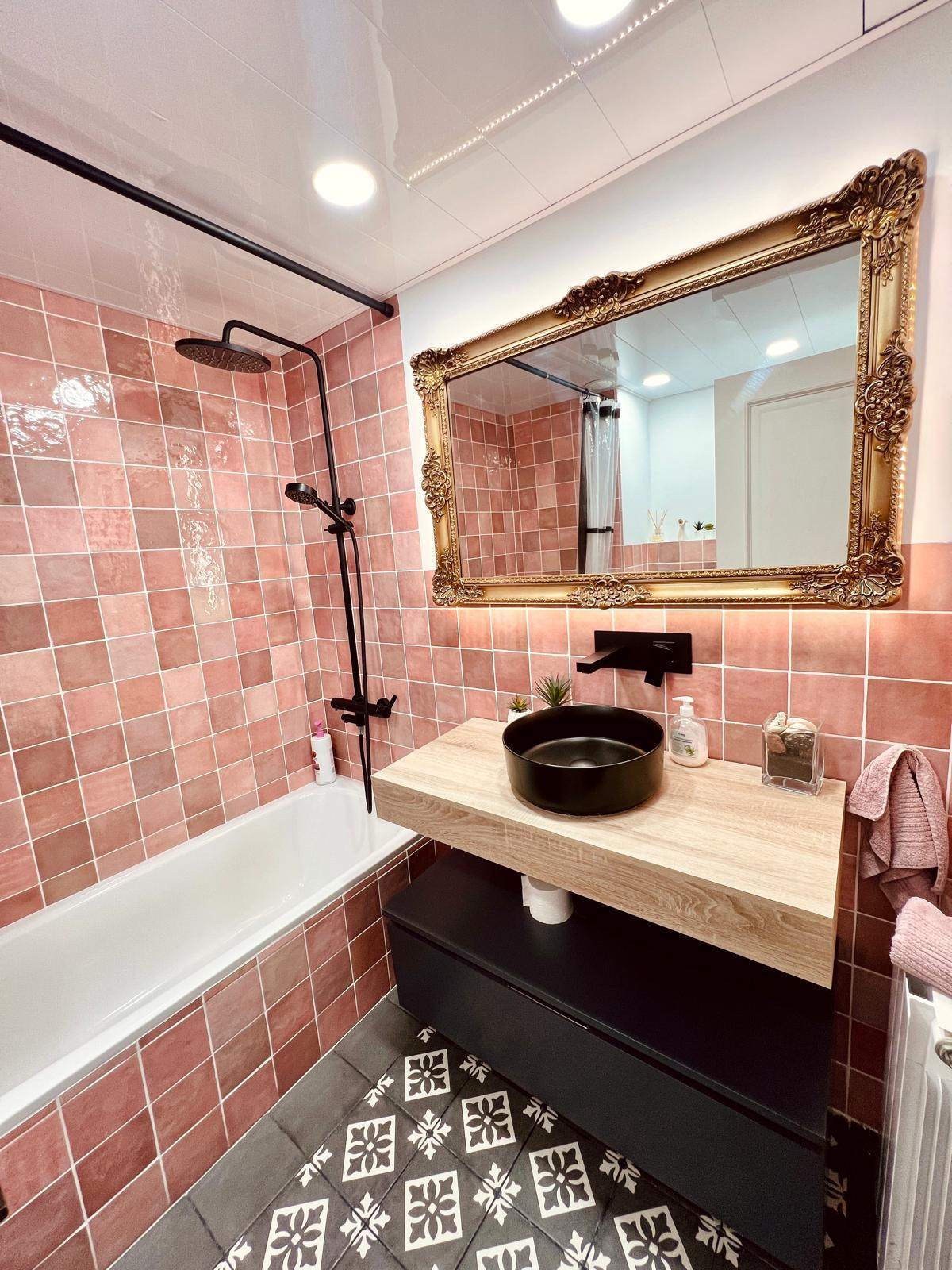 Preciosa casa en Vilafortuny con piscina, jardines y zonas deportivas