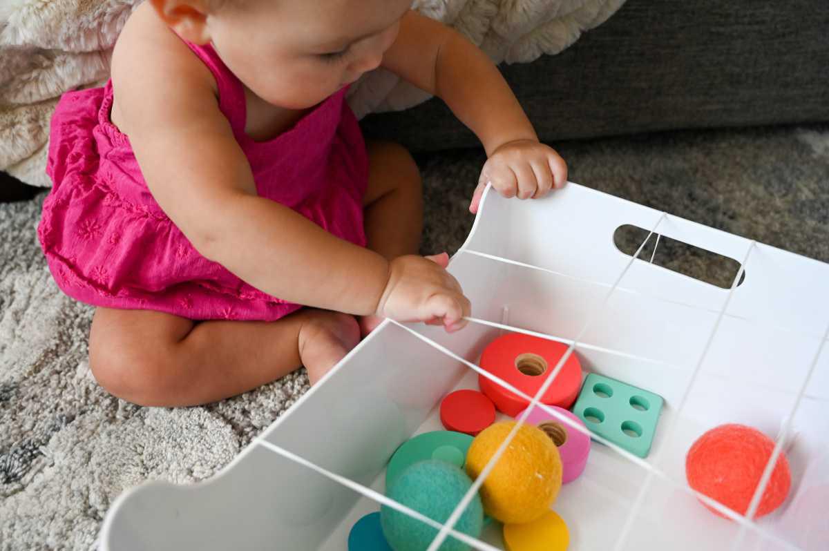 Rubber Band Toy Grab
