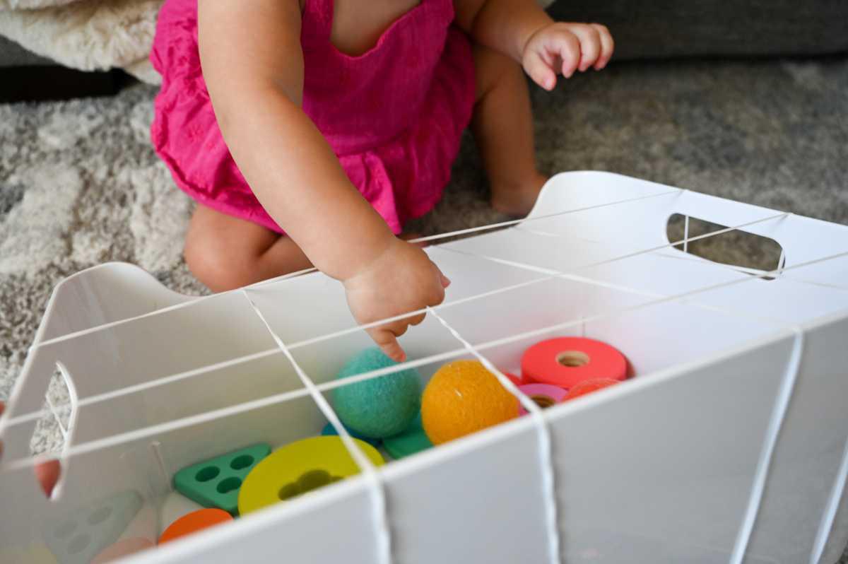 Rubber Band Toy Grab
