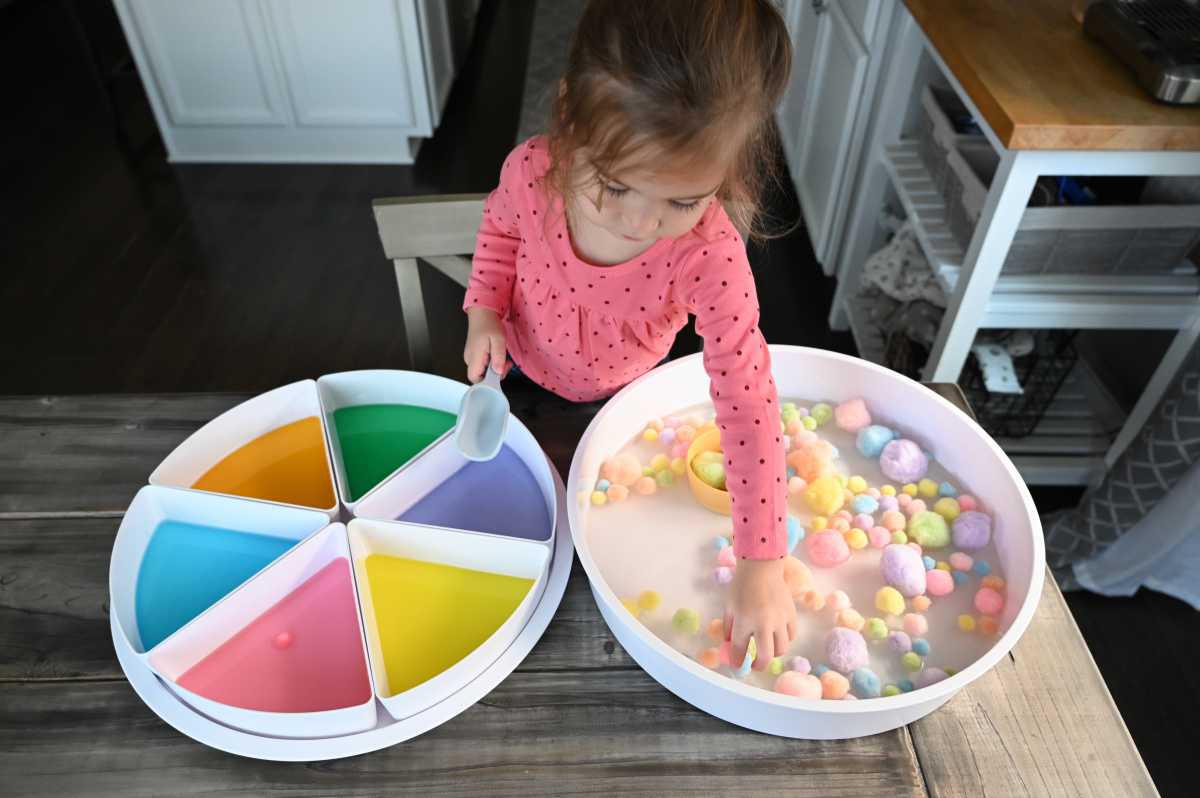 Watercolor Pom Pom Fishing & Sorting