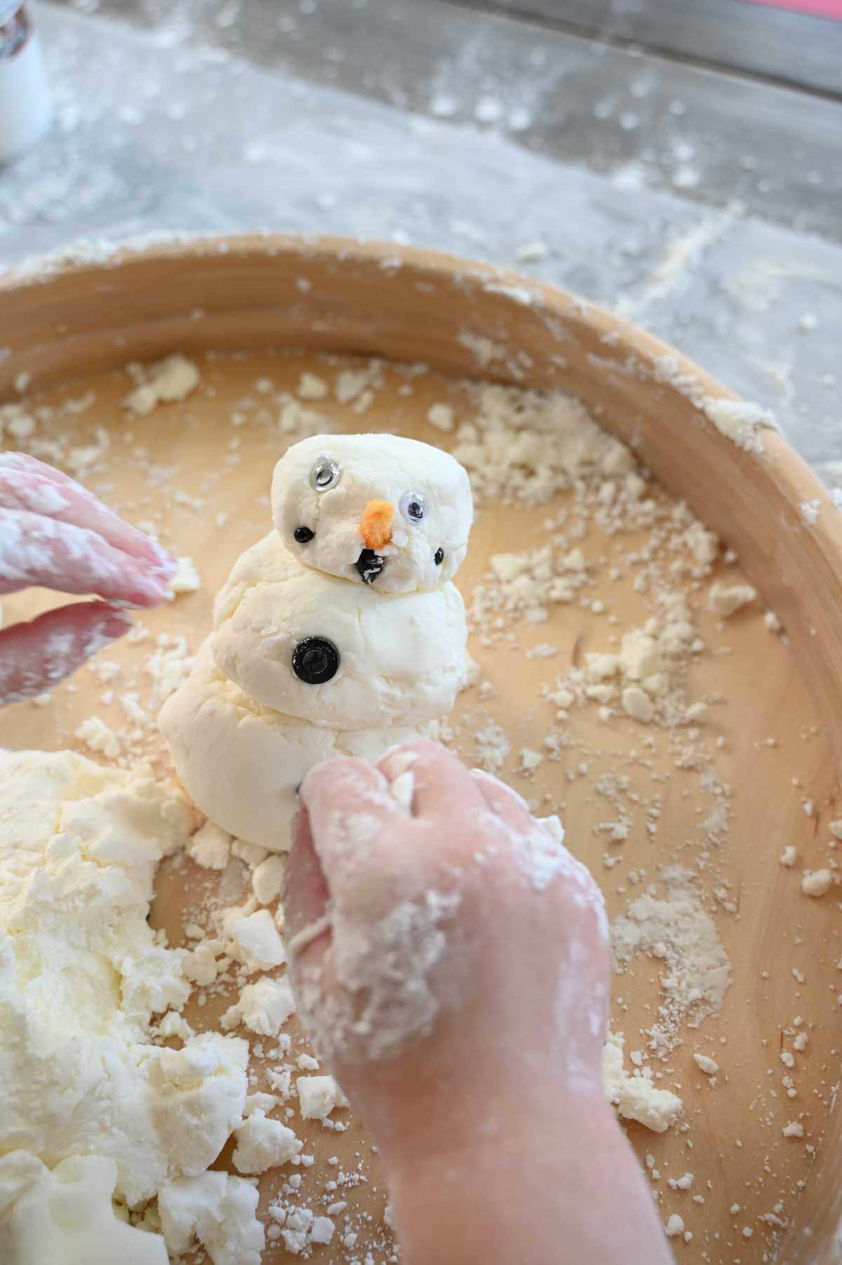 Cloud Dough Snowmen 