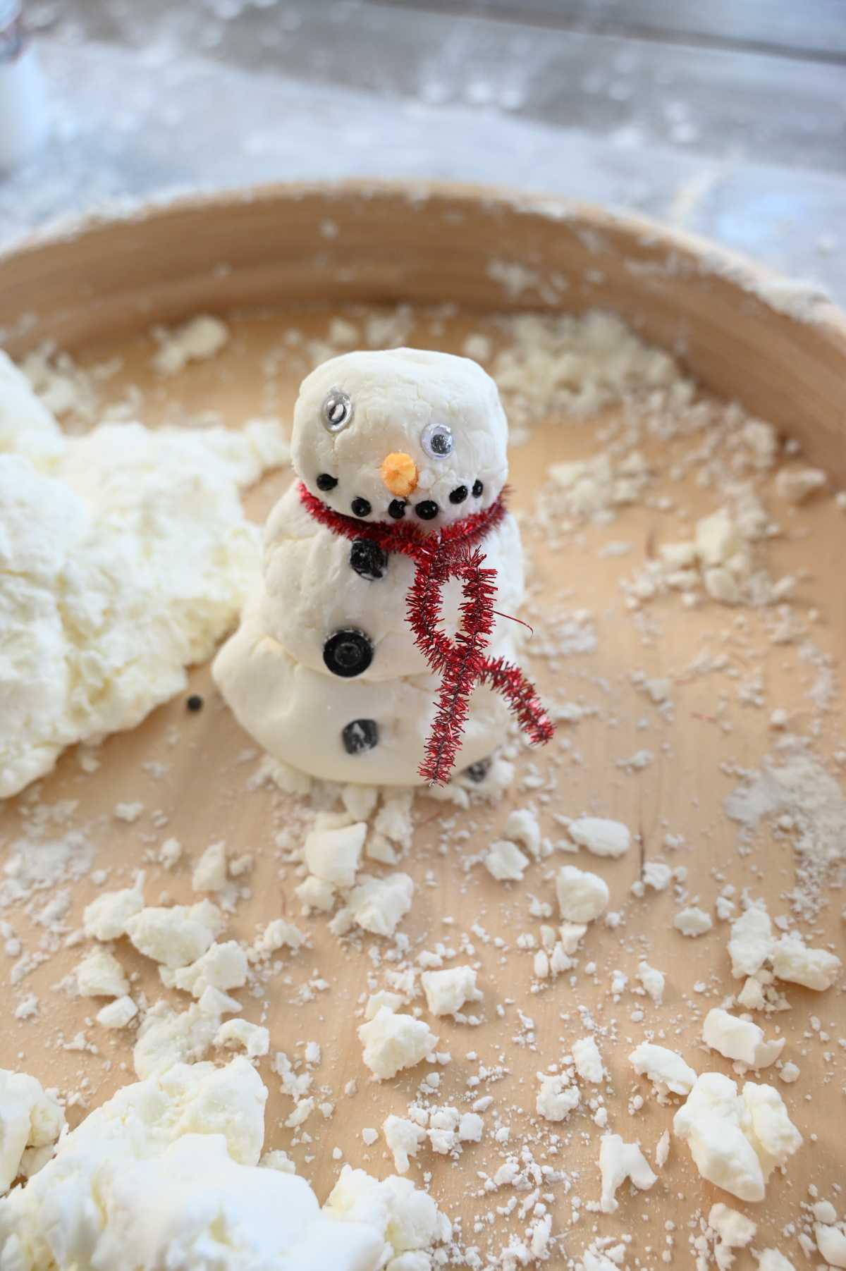 Cloud Dough Snowmen 