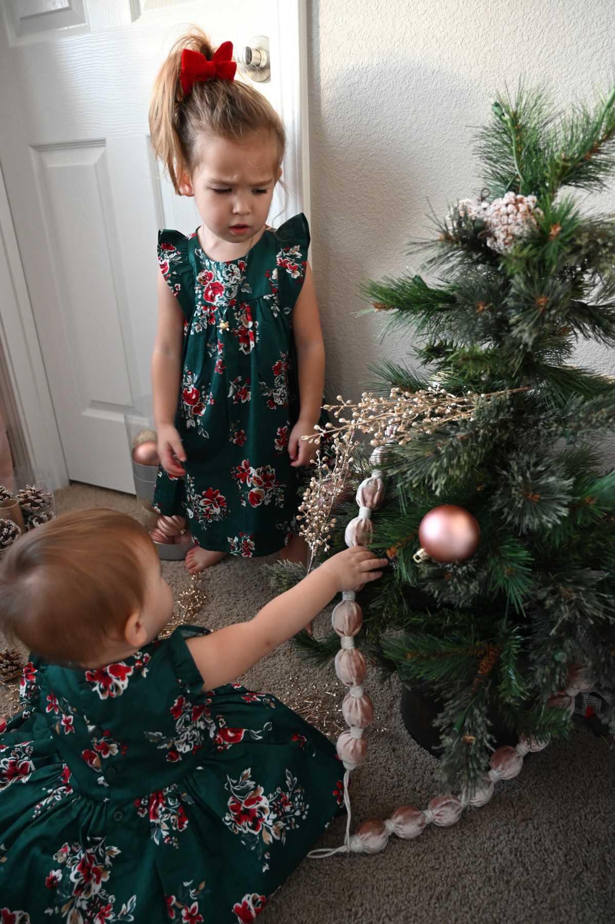 Mini Christmas Tree Decorating 
