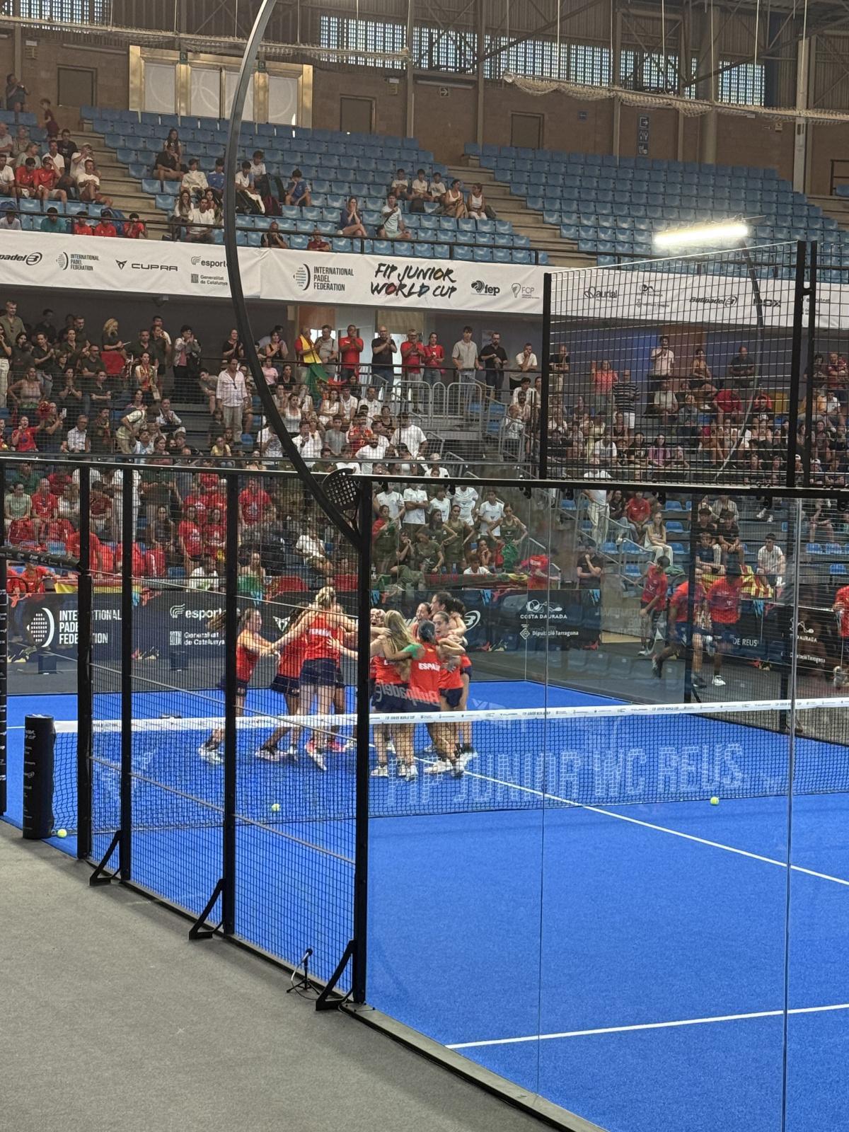 ICC Telecom reforça el compromís amb l'esport connectant la Junior World Cup by Teams 2025 de pàdel a la Costa Daurada