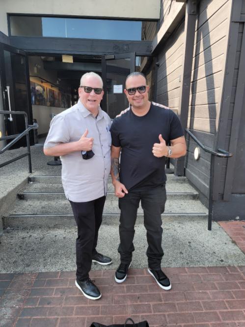 Bobby Drieslein Shares His Love for Music Around the World Through Bobby Dee Presents Bobby Drieslein Shares His Love for Music Around the World Through Bobby Dee Presents