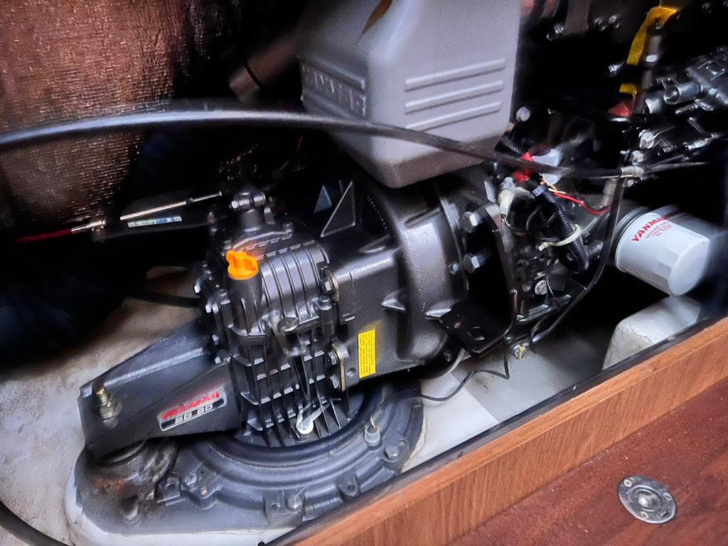 Vende - se veleiro BRUCE FARR MJ 44 DS