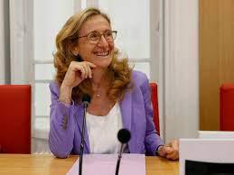 Au revoir Madame la Ministre de l'Education Nationale... Bienvenue, Madame la Ministre de l'Education Nationale..... Au revoir Madame la Ministre de l'Education Nationale... Bienvenue, Madame la Ministre de l'Education Nationale.....