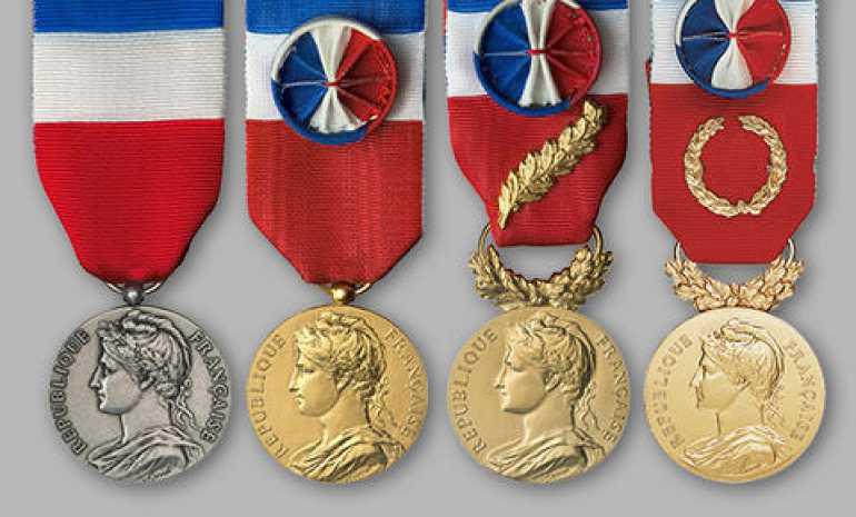 Changement pour l'acquisition de la Medaille du travail et sa prime ! Changement pour l'acquisition de la Medaille du travail et sa prime !