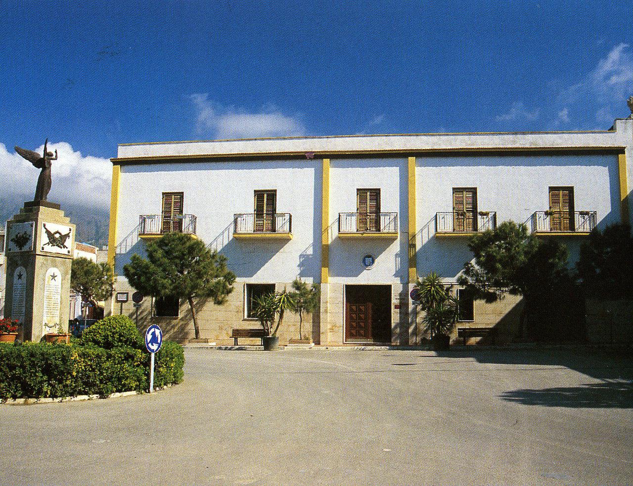 Palazzo La Grua