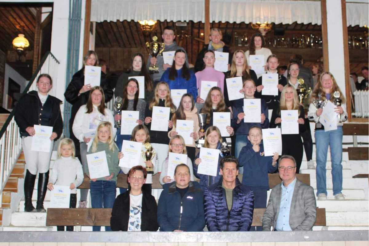 Hervorragender Reitsport in Dressur und Springen  Hervorragender Reitsport in Dressur und Springen